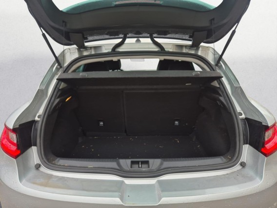 Aperçu de la photo 14 du véhicule RENAULT MEGANE IV BERLINE