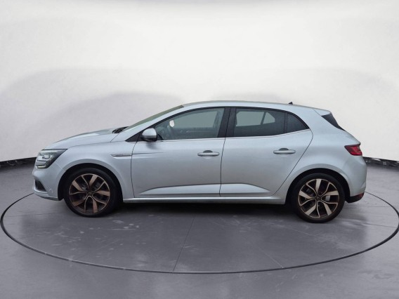 Aperçu de la photo 16 du véhicule RENAULT MEGANE IV BERLINE