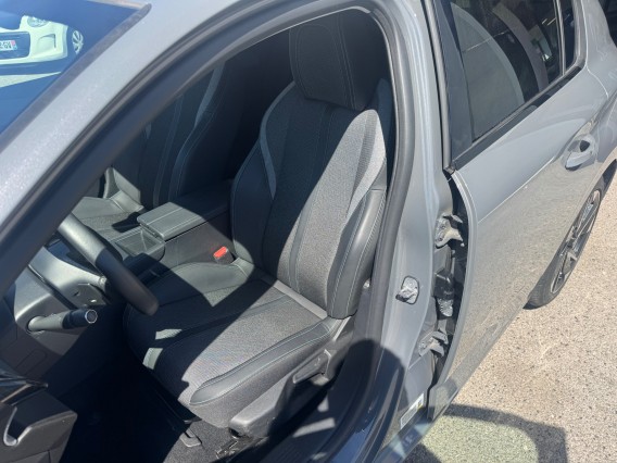 Aperçu de la photo 16 du véhicule PEUGEOT 308