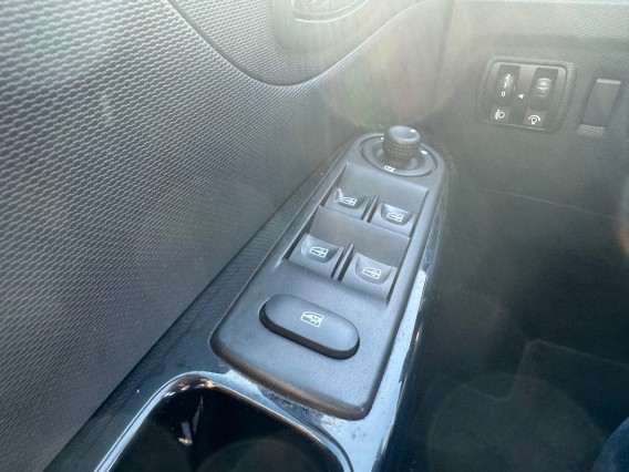 Aperçu de la photo 20 du véhicule RENAULT CAPTUR