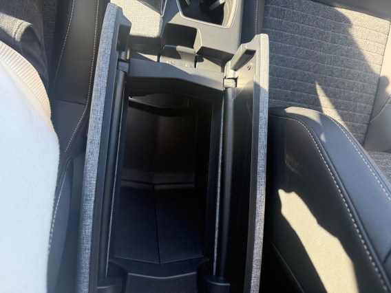 Aperçu de la photo 15 du véhicule PEUGEOT 3008