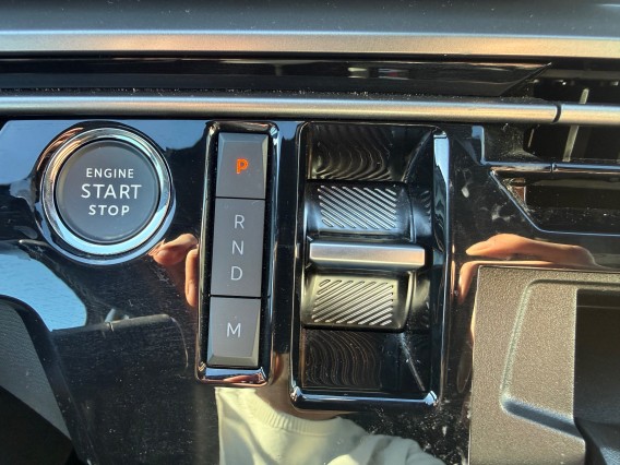 Aperçu de la photo 16 du véhicule PEUGEOT 3008