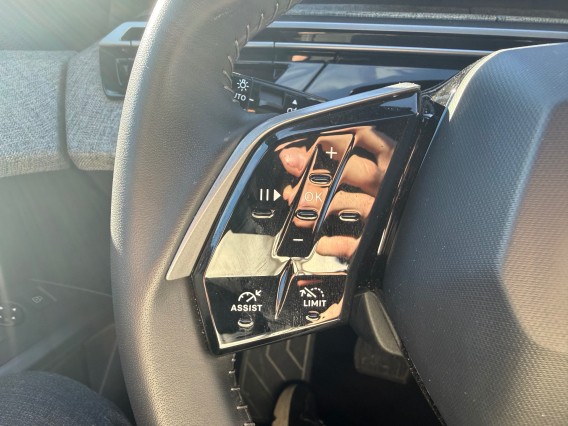 Aperçu de la photo 19 du véhicule PEUGEOT 3008