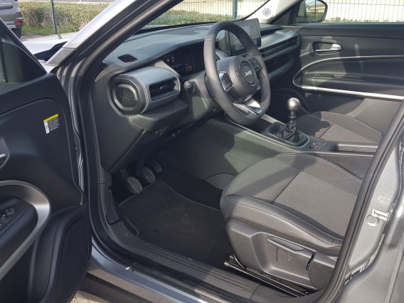 Aperçu de la photo 14 du véhicule JEEP AVENGER