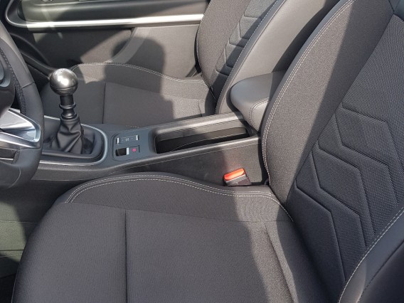 Aperçu de la photo 16 du véhicule JEEP AVENGER