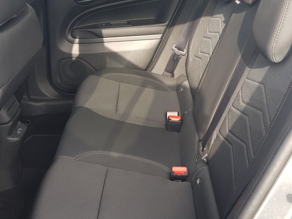 Aperçu de la photo 17 du véhicule JEEP AVENGER