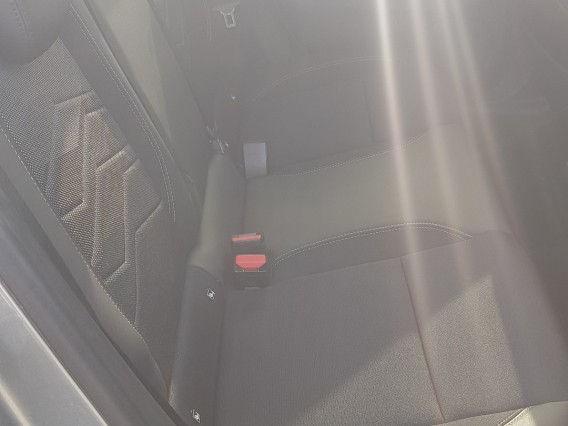 Aperçu de la photo 20 du véhicule JEEP AVENGER