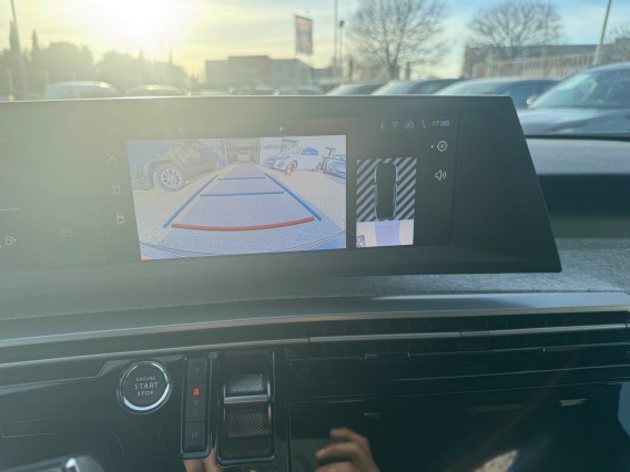 Aperçu de la photo 10 du véhicule PEUGEOT 3008