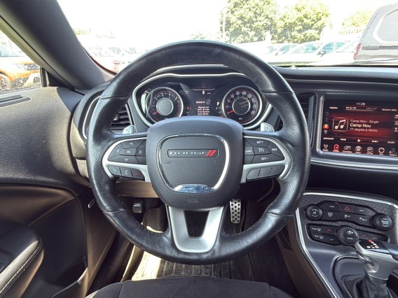 Aperçu de la photo 30 du véhicule DODGE CHALLENGER