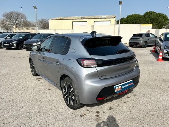 Aperçu de la photo 8 du véhicule PEUGEOT 208