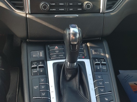 Aperçu de la photo 8 du véhicule PORSCHE MACAN