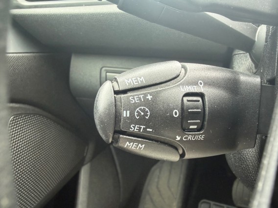 Aperçu de la photo 20 du véhicule PEUGEOT 308 BUSINESS