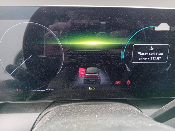 Aperçu de la photo 4 du véhicule RENAULT MEGANE E-TECH