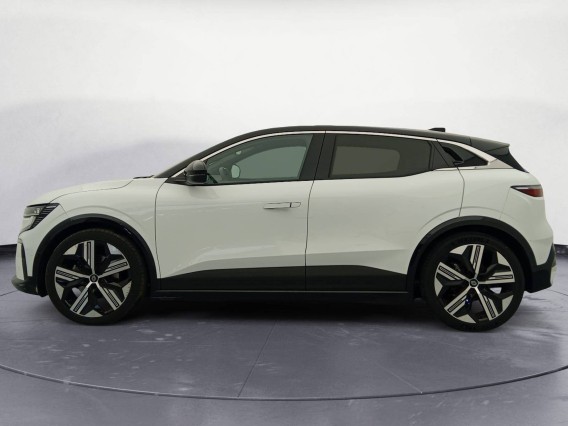 Aperçu de la photo 10 du véhicule RENAULT MEGANE E-TECH