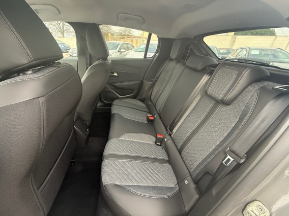 Aperçu de la photo 13 du véhicule PEUGEOT 208