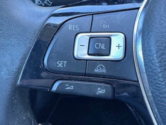 Aperçu de la photo 11 du véhicule VOLKSWAGEN GOLF