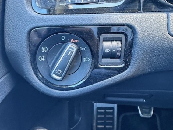 Aperçu de la photo 14 du véhicule VOLKSWAGEN GOLF