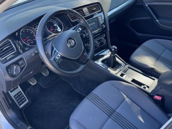 Aperçu de la photo 18 du véhicule VOLKSWAGEN GOLF