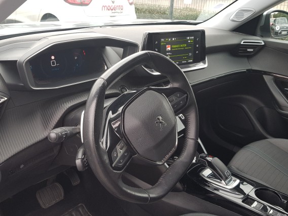 Aperçu de la photo 10 du véhicule PEUGEOT 2008