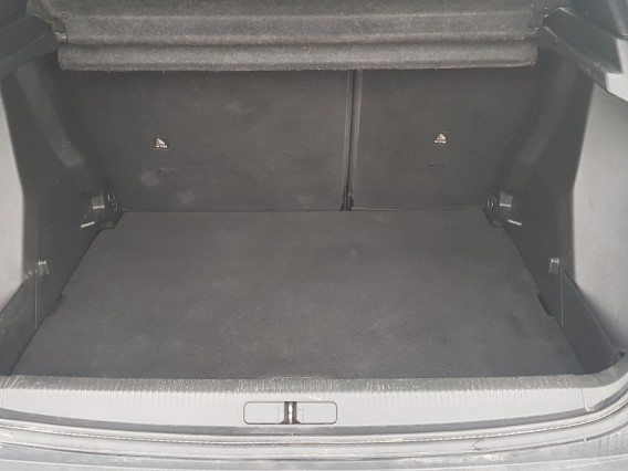 Aperçu de la photo 14 du véhicule PEUGEOT 2008