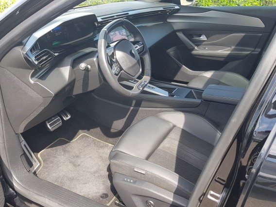 Aperçu de la photo 16 du véhicule PEUGEOT 308 SW