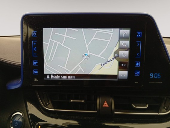 Aperçu de la photo 40 du véhicule TOYOTA C-HR HYBRIDE