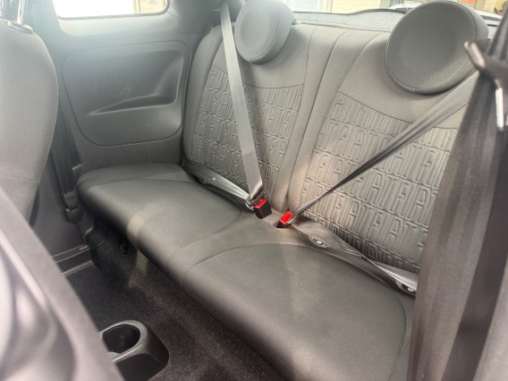 Aperçu de la photo 14 du véhicule FIAT 500