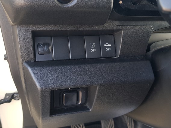 Aperçu de la photo 4 du véhicule SUZUKI JIMNY