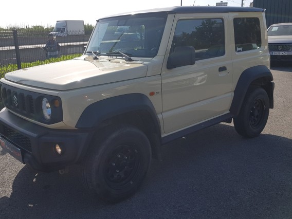Aperçu de la photo 18 du véhicule SUZUKI JIMNY