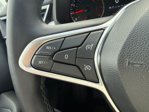 Aperçu de la photo 20 du véhicule RENAULT CLIO V