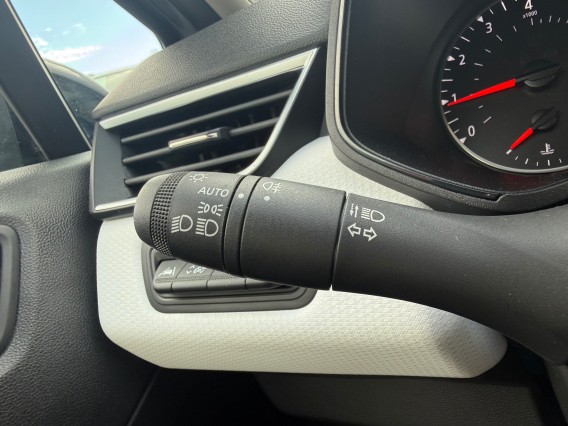 Aperçu de la photo 21 du véhicule RENAULT CLIO V