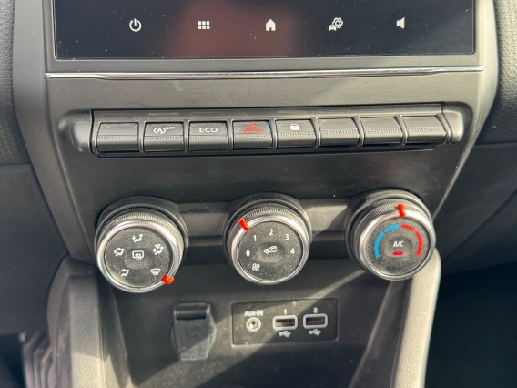 Aperçu de la photo 16 du véhicule RENAULT CLIO V