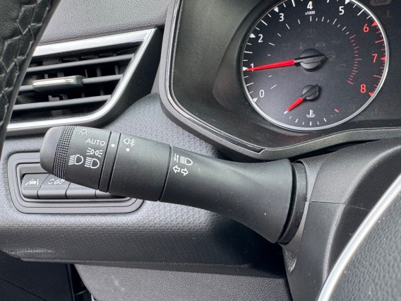 Aperçu de la photo 21 du véhicule RENAULT CLIO V