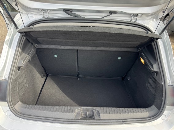 Aperçu de la photo 26 du véhicule RENAULT CLIO V