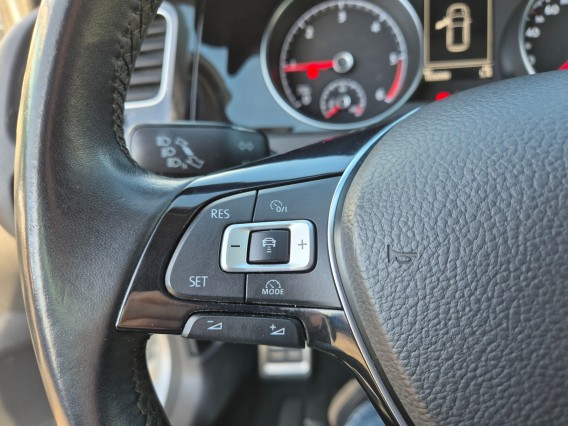 Aperçu de la photo 12 du véhicule VOLKSWAGEN GOLF