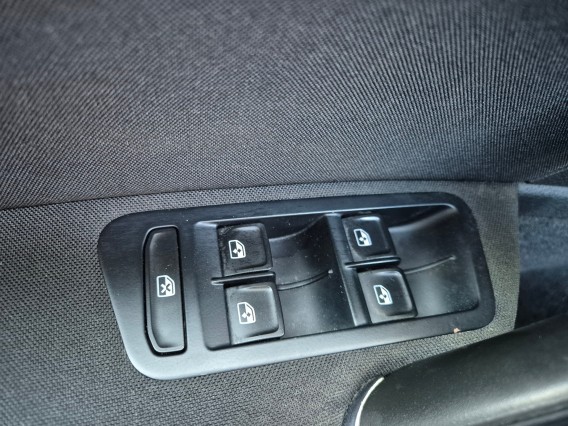 Aperçu de la photo 16 du véhicule VOLKSWAGEN GOLF