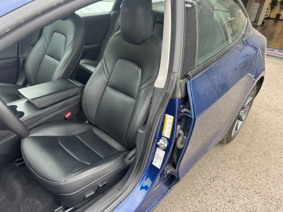 Aperçu de la photo 17 du véhicule TESLA MODEL 3