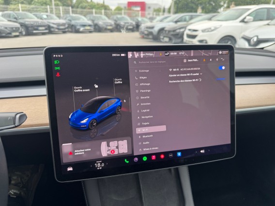 Aperçu de la photo 37 du véhicule TESLA MODEL 3