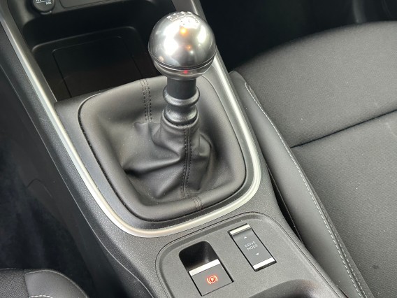 Aperçu de la photo 21 du véhicule JEEP AVENGER