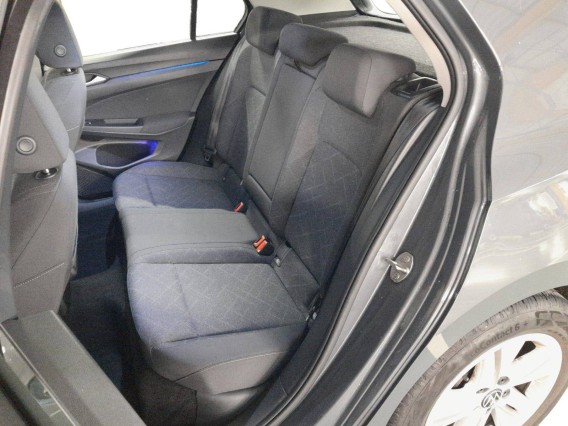 Aperçu de la photo 10 du véhicule VOLKSWAGEN GOLF