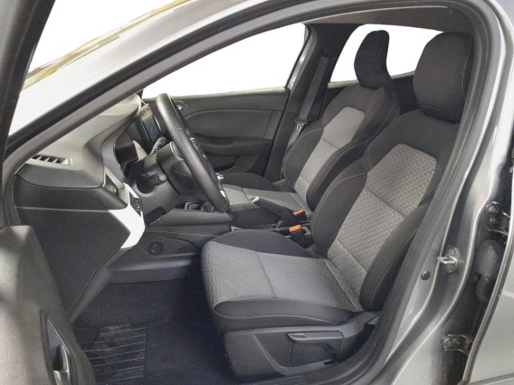 Aperçu de la photo 15 du véhicule RENAULT CLIO V