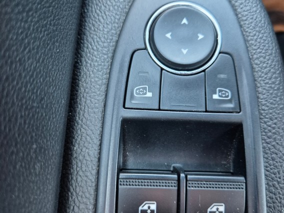 Aperçu de la photo 19 du véhicule RENAULT CLIO V