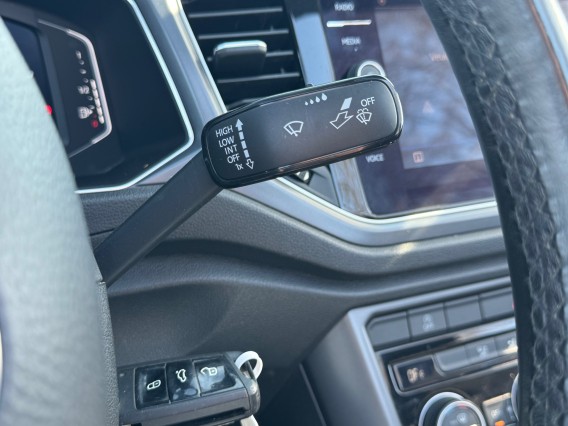 Aperçu de la photo 23 du véhicule VOLKSWAGEN T-ROC CABRIOLET