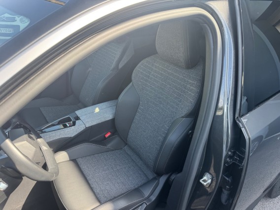 Aperçu de la photo 25 du véhicule PEUGEOT 3008