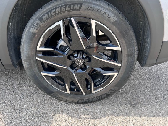 Aperçu de la photo 7 du véhicule PEUGEOT 3008