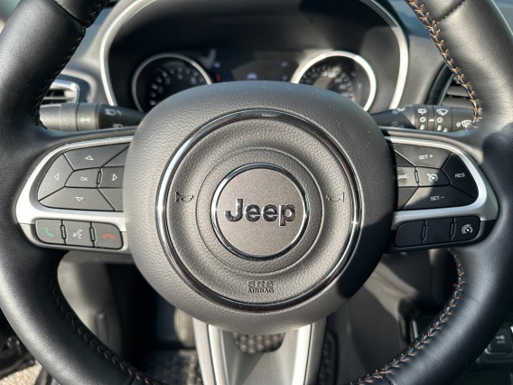 Aperçu de la photo 18 du véhicule JEEP COMPASS