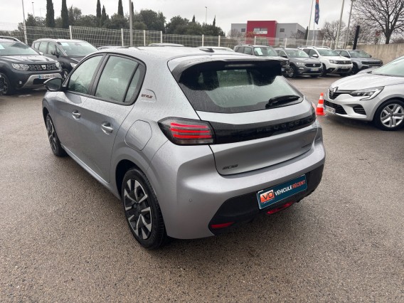 Aperçu de la photo 28 du véhicule PEUGEOT 208