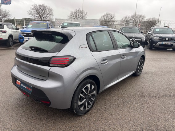 Aperçu de la photo 30 du véhicule PEUGEOT 208