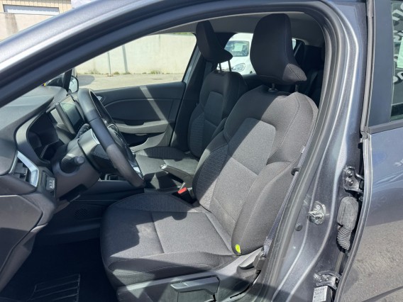 Aperçu de la photo 18 du véhicule RENAULT CLIO V