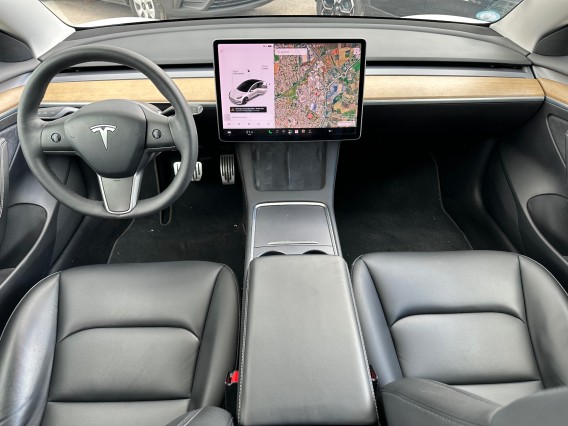 Aperçu de la photo 14 du véhicule TESLA MODEL 3